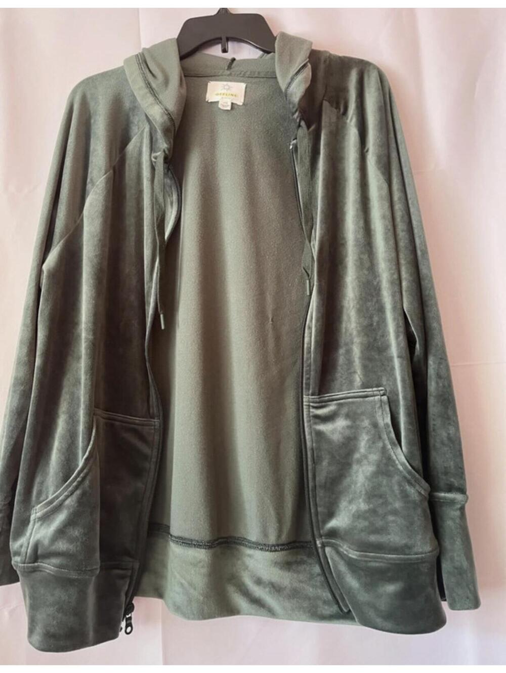 OFFLINE By Aerie Velour Lounge Set Sage Green Small - Picture 6 of 10